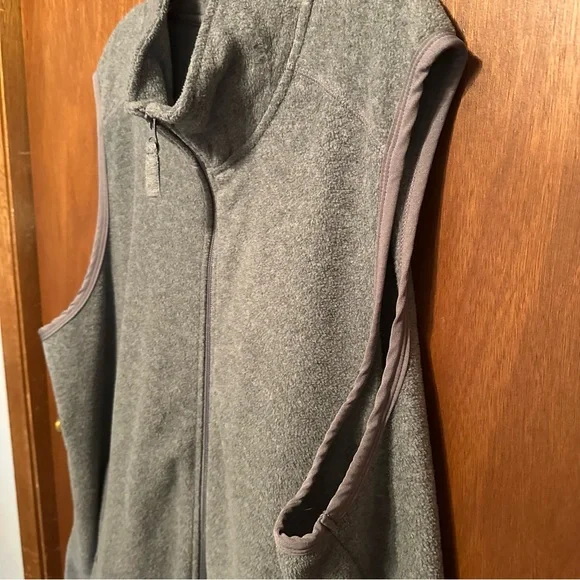 Woman Within - Zip Front Vest - Picture 4 of 6